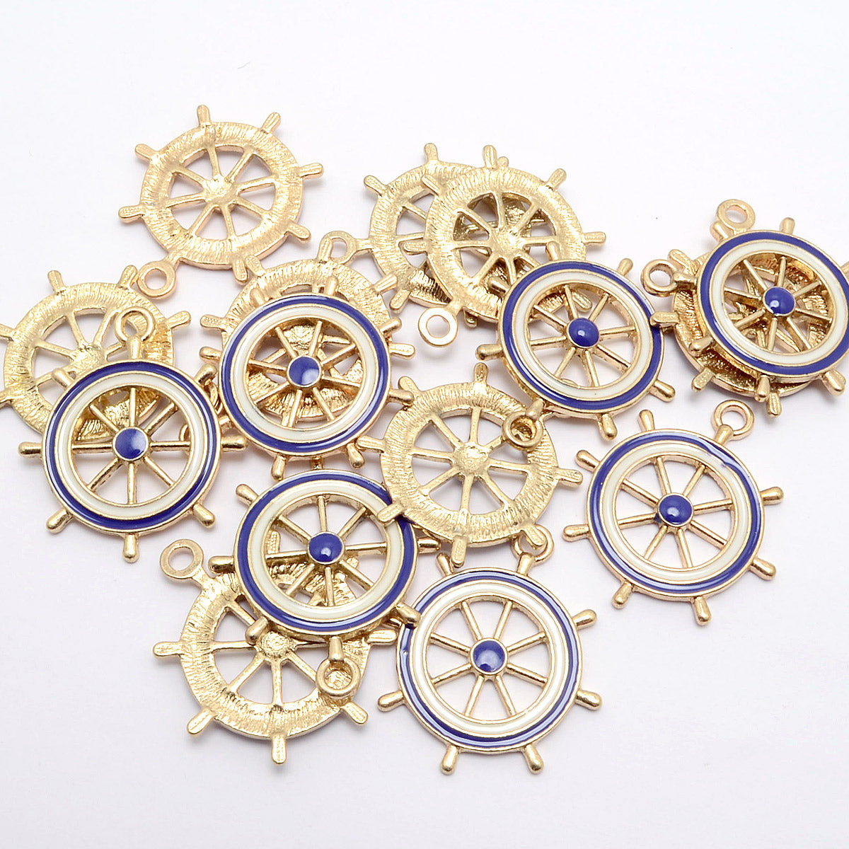 アクセサリーパーツ舵チャーム2個