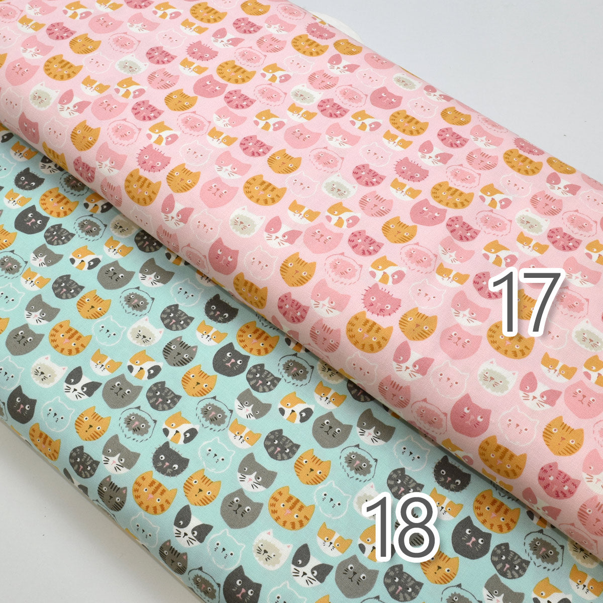 キャットフェイス10cm単位切り売りModaモダ20830コットン生地「在庫限り」