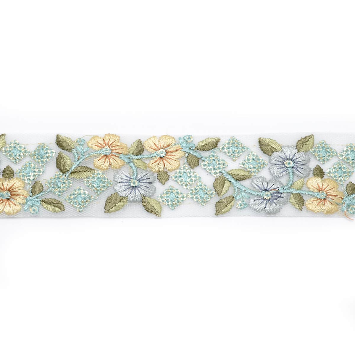インド刺繍リボン　ひし形スパンコールと花柄シアー刺繍リボン　幅35mm　10cm単位　切り売り　(30cm以上)　「在庫限り」