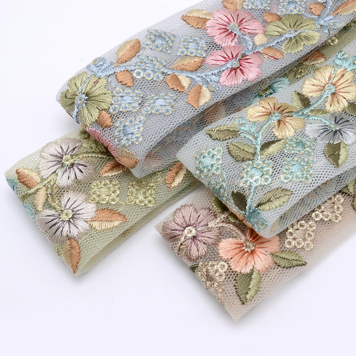 インド刺繍リボンひし形スパンコールと花柄シアー刺繍リボン幅35mm10cm単位切り売り(30cm以上)「在庫限り」