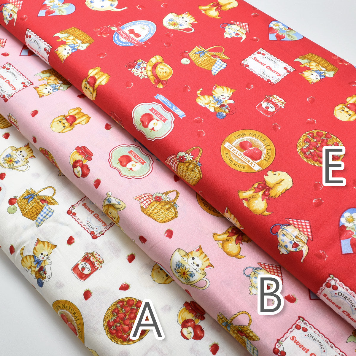 ペペ＆ポポもいちごが好きシーチング生地MS7030-14NBK(30cm以上10cm単位切り売り)