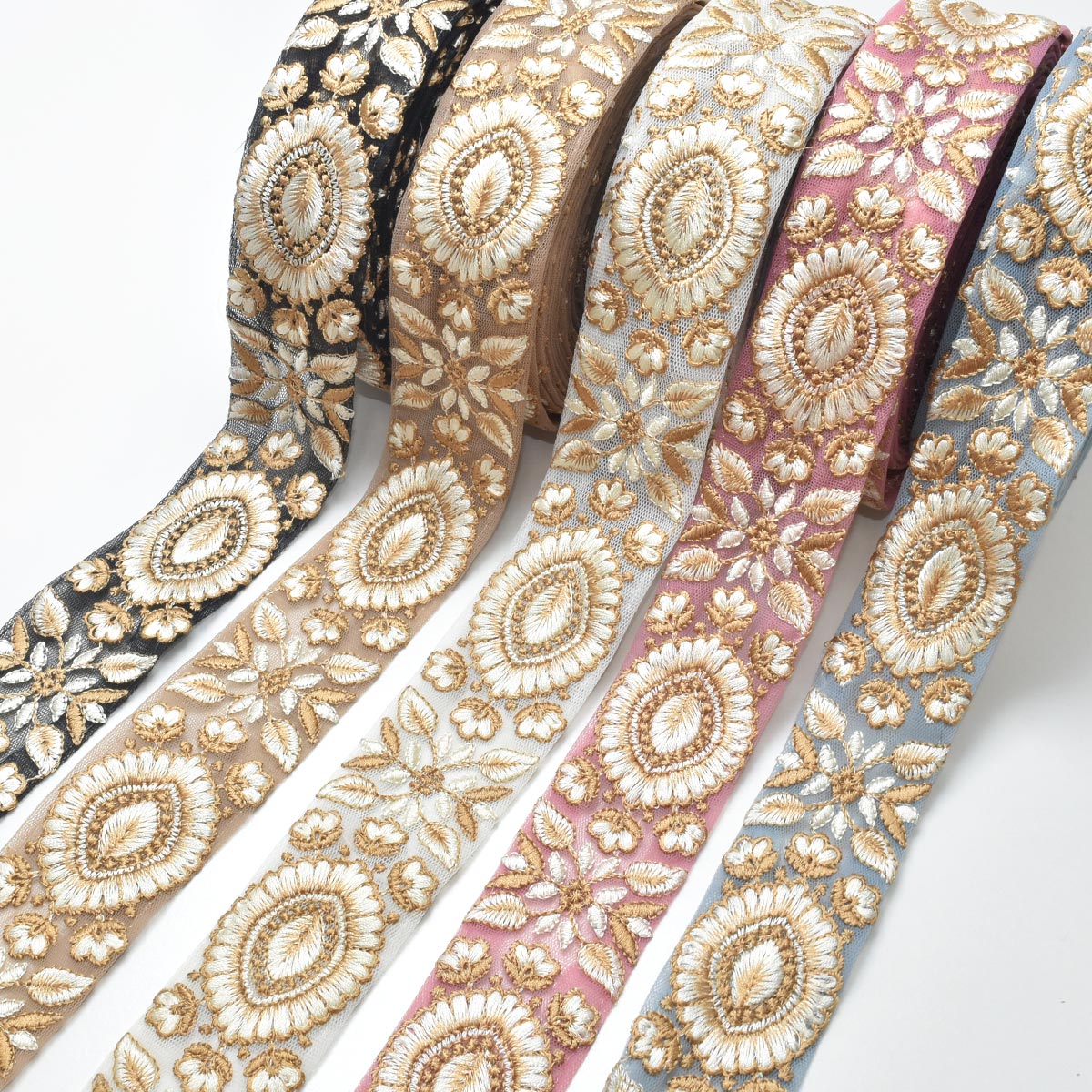 インド刺繍リボン上品な葉と花の刺繍リボン幅40mm10cm単位切り売り(20cm以上)「在庫限り」
