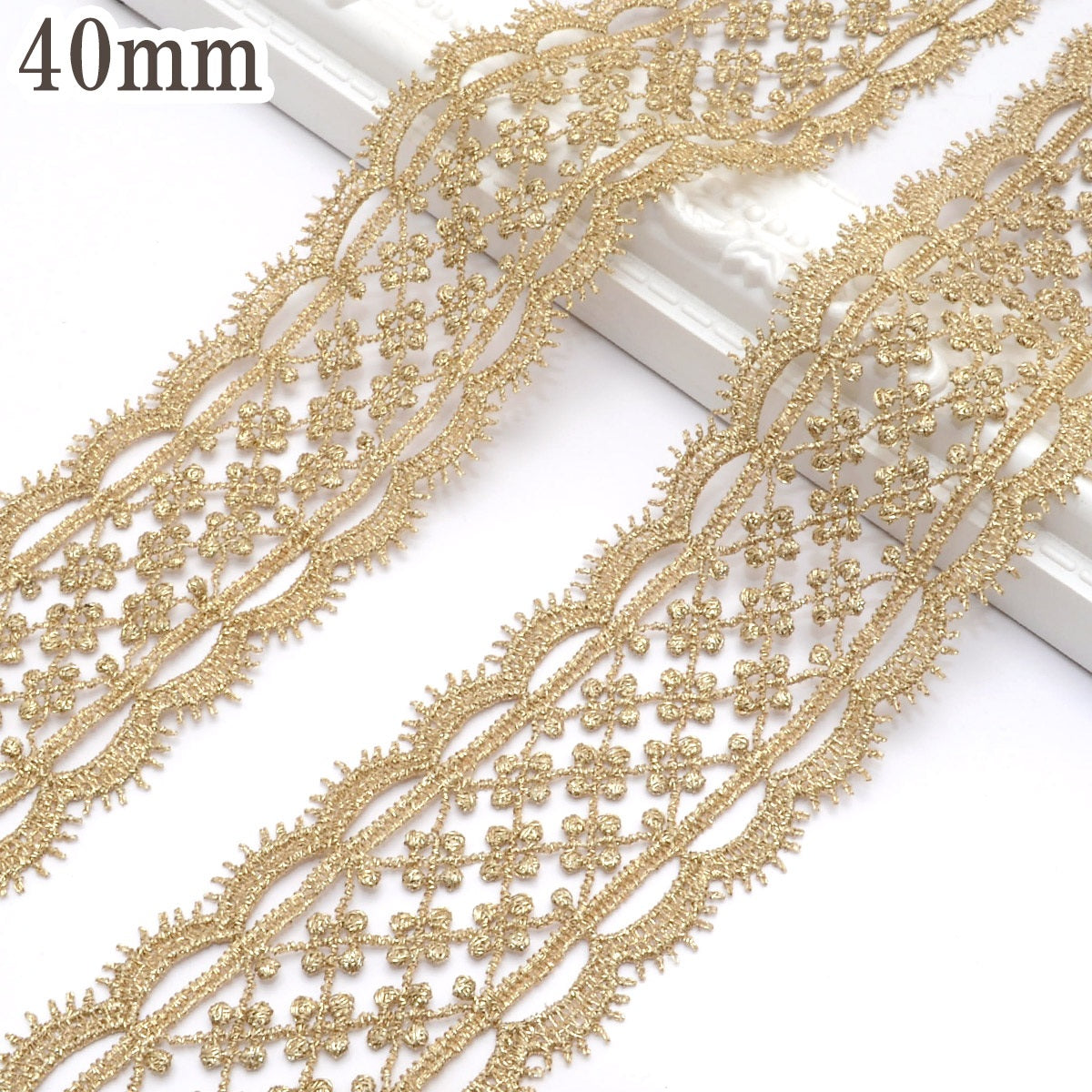 タイルとスカラップレースのゴールドブレード幅40ｍｍ10cm単位切り売り(40cm以上)