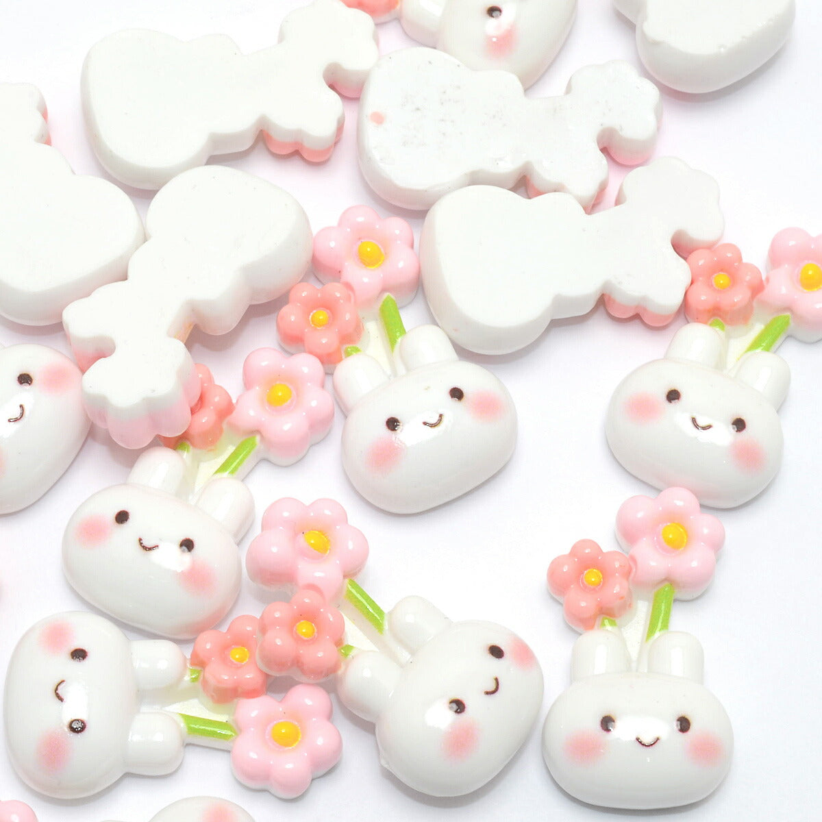 デコパーツ白いうさぎとお花パーツ4個入