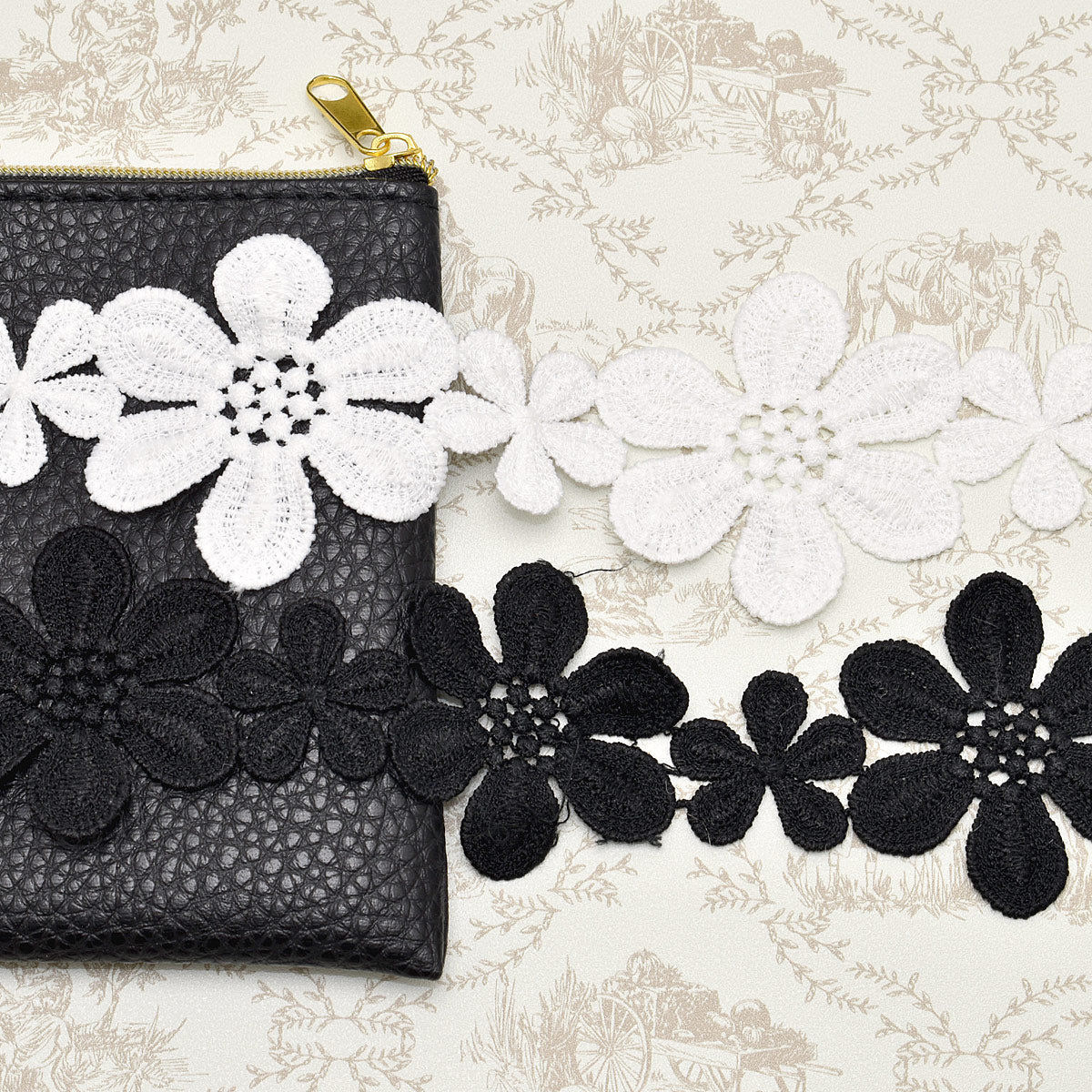 ふわふわ花弁の花柄レース・一連幅55mm1m単位切り売り