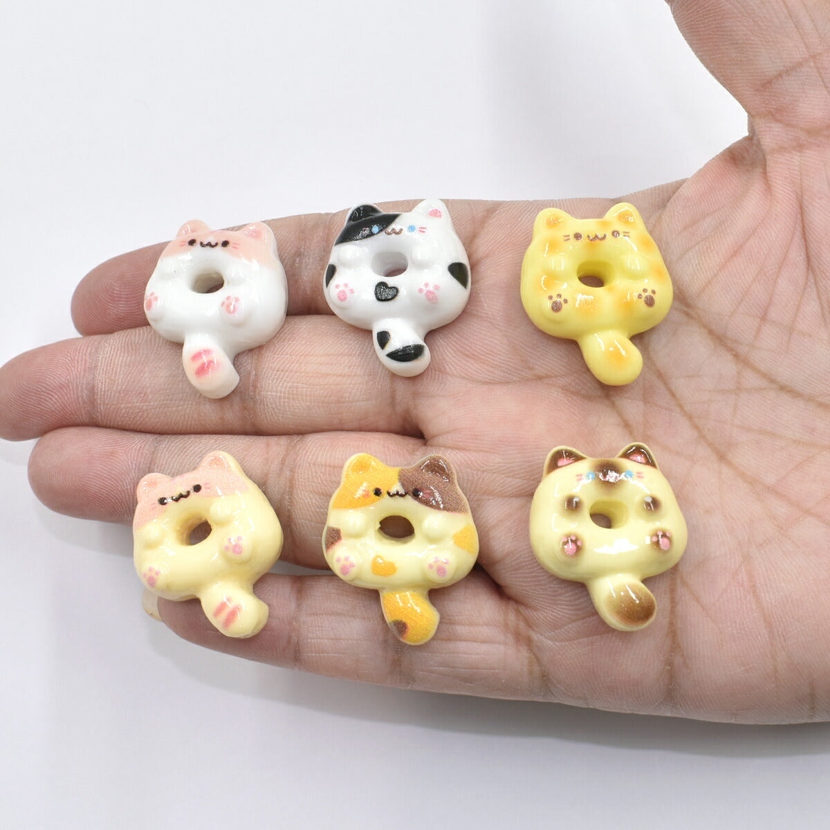 デコパーツにゃんドーナツパーツ4個