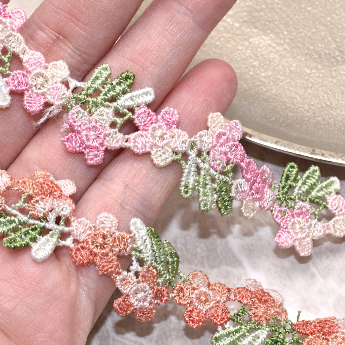 かわいい小花のモチーフレース幅20mm1m単位切り売り
