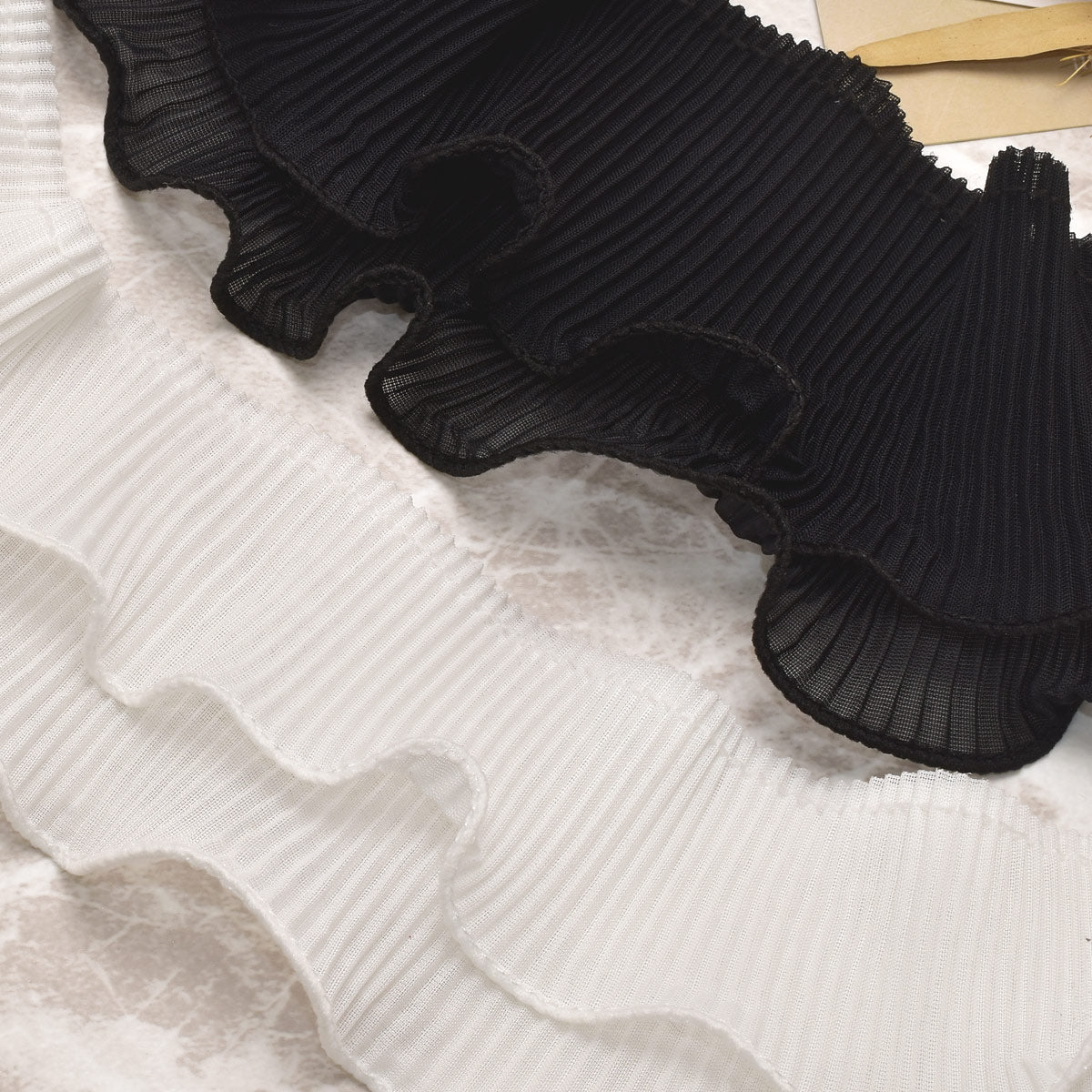 ダブルシフォンプリーツフリルリボン10cm単位切り売り(90cm以上)
