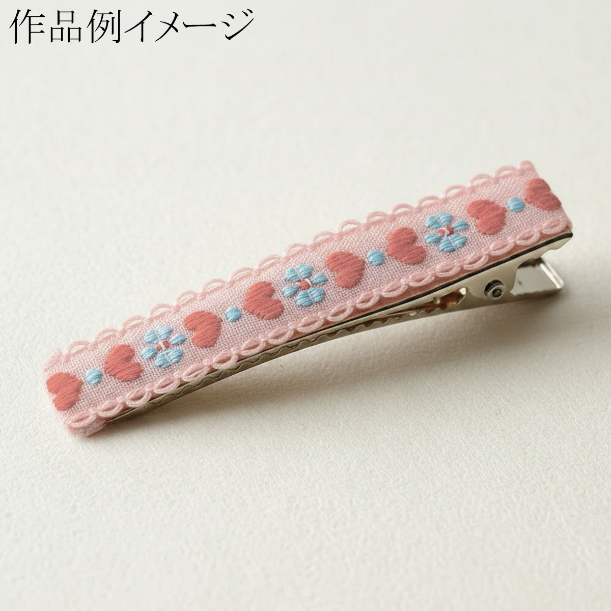 ハートとお花のかわいいチロリアンテープ幅15mmロール巻き約4.5m