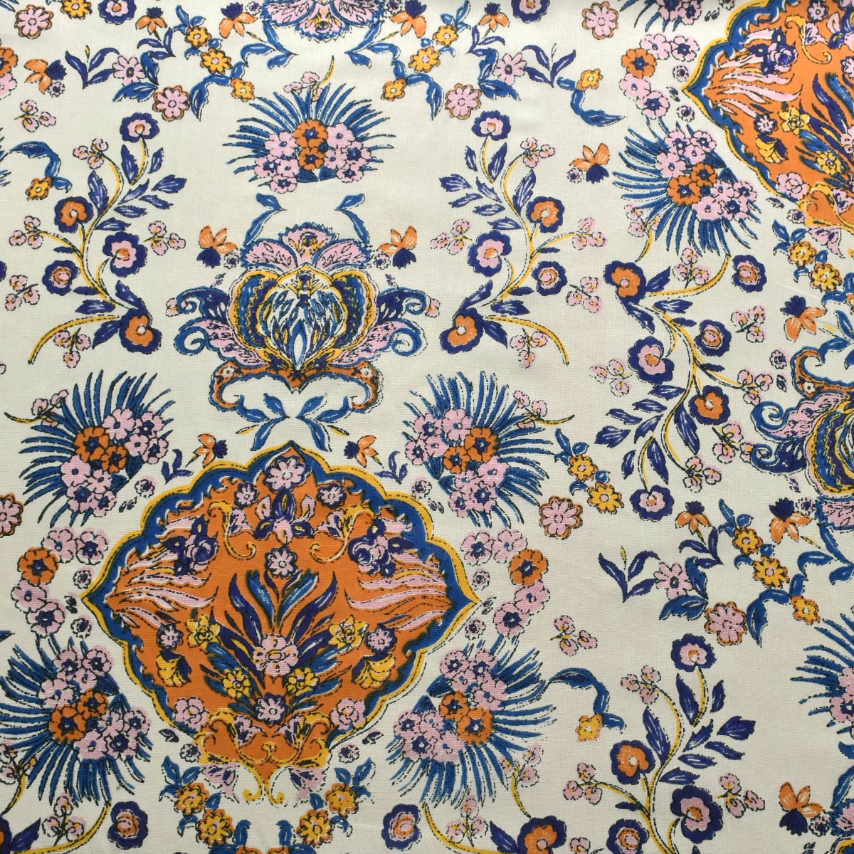 インド綿オリエンタルブルームコットンボイル生地150-1676-E2小泉(103)(30cm以上10cm単位切り売り)
